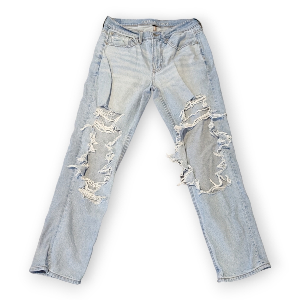 American Eagle Jeans Womens 6 Destroyed 90s Straight Ripped Denim